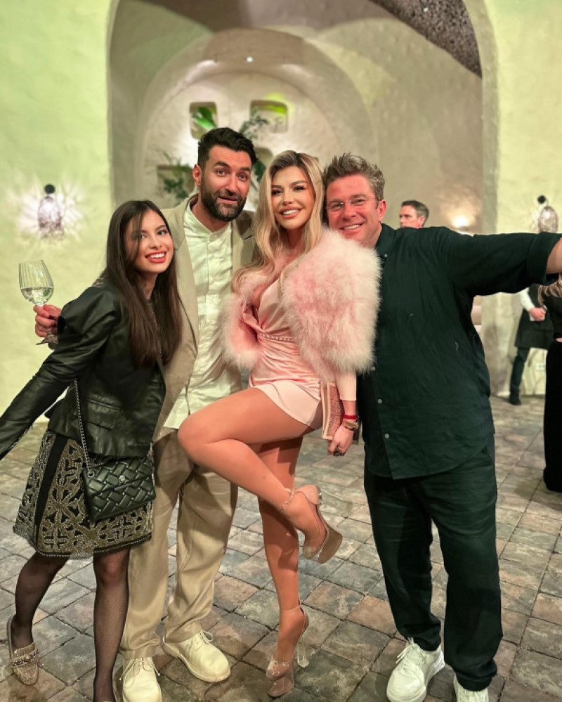 Loredana Groza, surprinsă când se săruta cu un actor celebru. Horia Brenciu și Anca Țurcașiu au asistat la moment