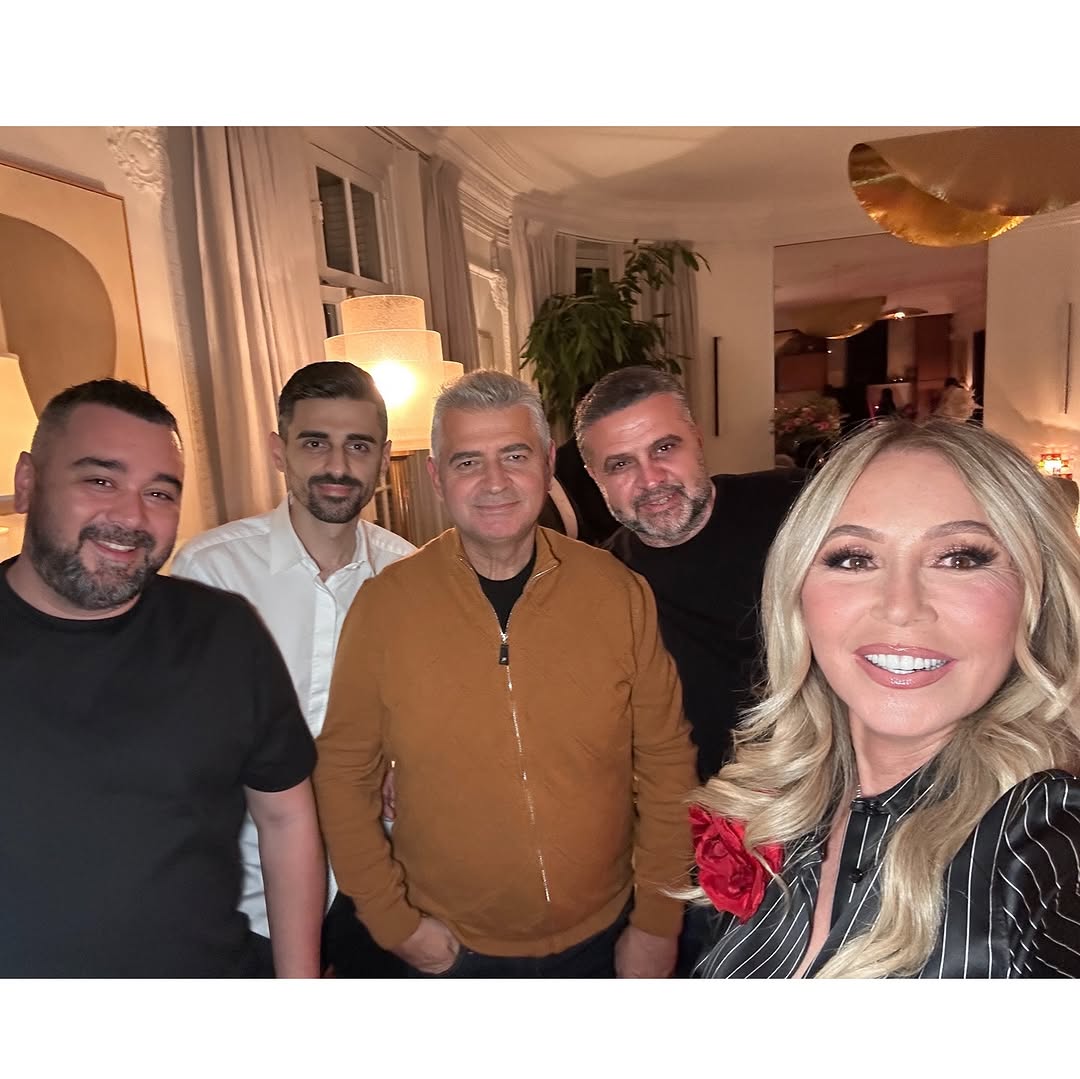 Imagini de la petrecerea organizată de Anastasia Soare de ziua sa de naștere. A împlinit 67 de ani