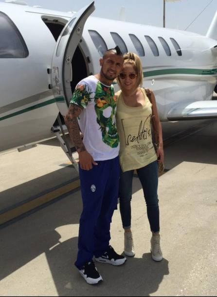 Fete de Ligă! Ele sunt divele din viețile fotbaliștilor de la Juventus și Barcelona / GALERIE FOTO HOT