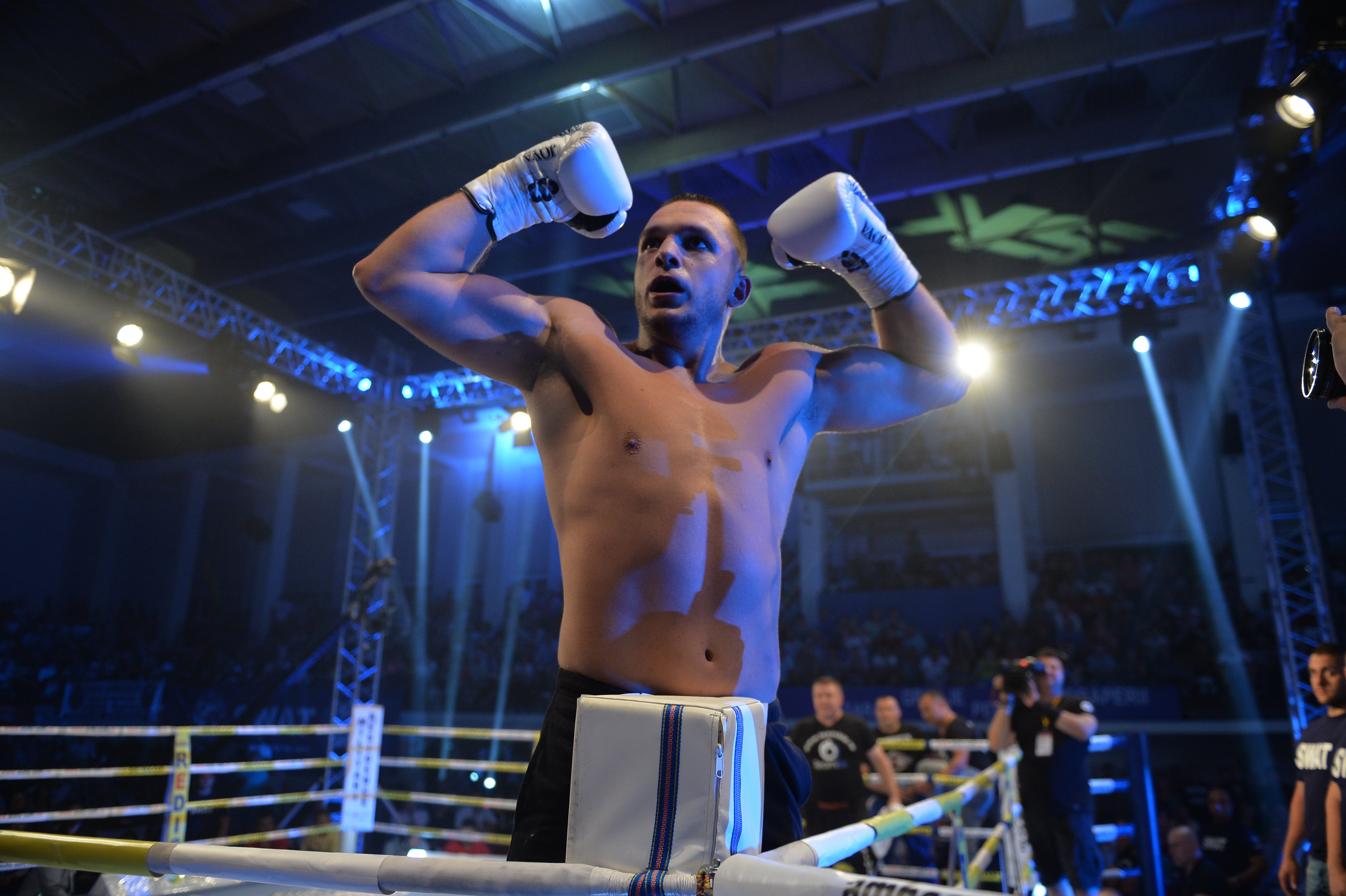 SUPERKOMBAT CONSTANȚA: Cătălin Moroșanu l-a distrus pe gigantul de 2,07 metri / REZULTATE & GALERIE FOTO & VIDEO