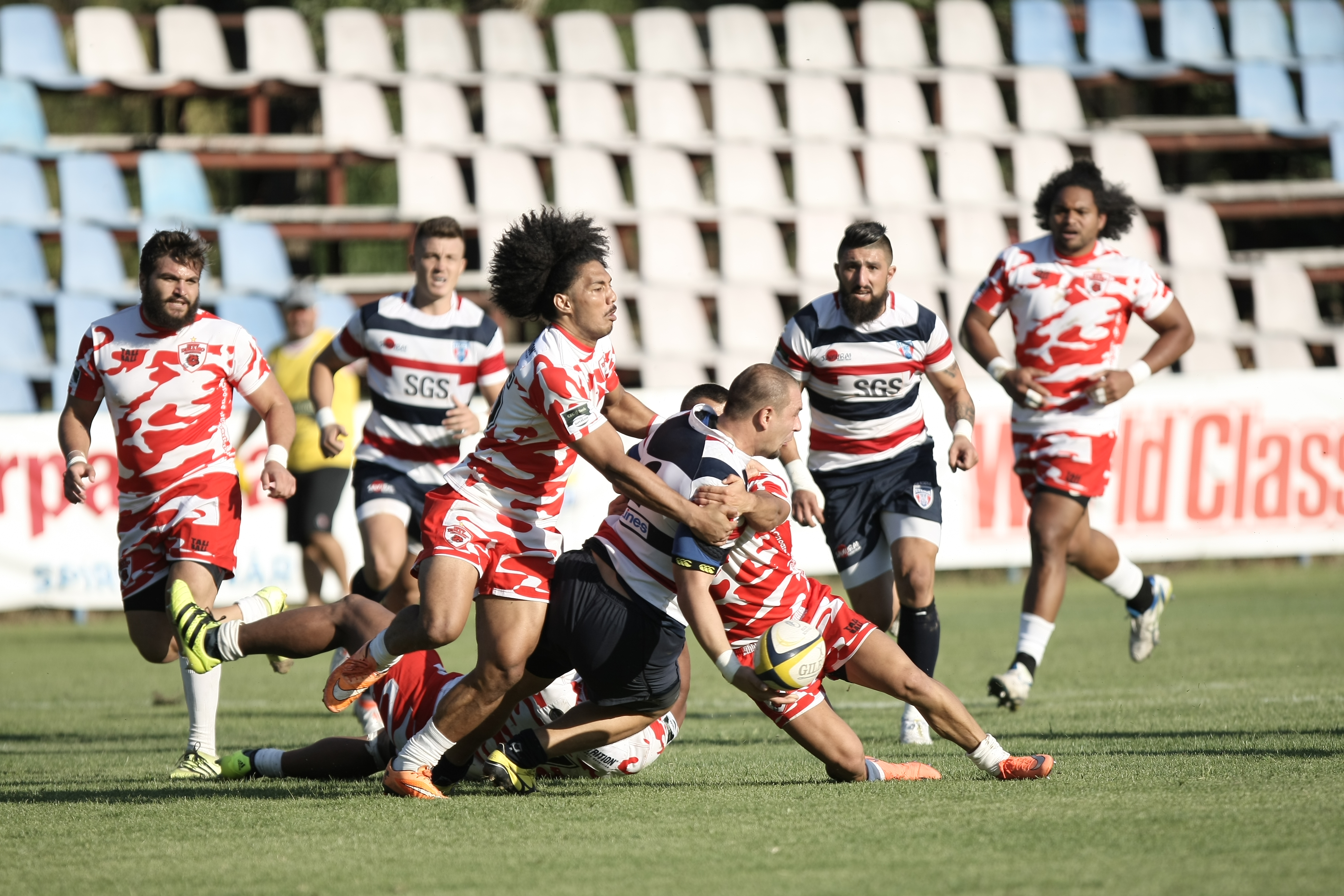 Războiul coafurilor la Steaua - Dinamo de la rugby | FOTO