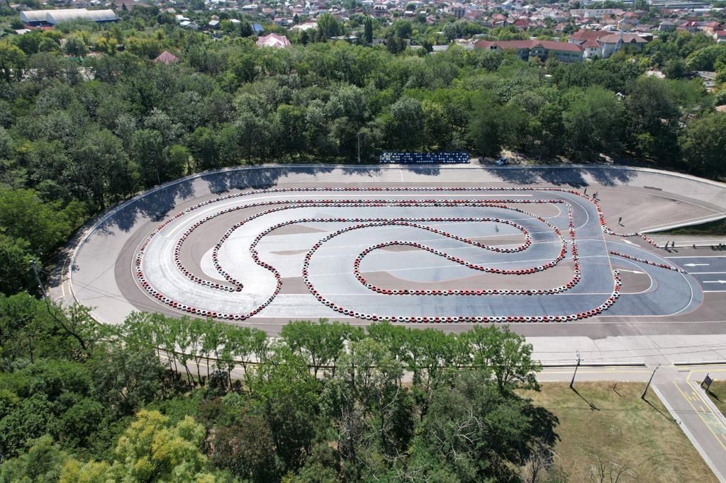 Craiova reinventează spectacolul de karting, cu ajutorul studenților
