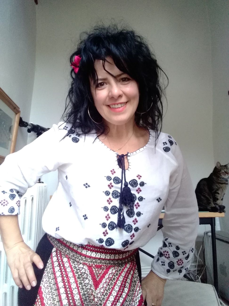 ȘTIREA MEA - Veronica Gordon din Franța: "Nu pierd nicio ocazie să îmbrac costumul nostru popular"