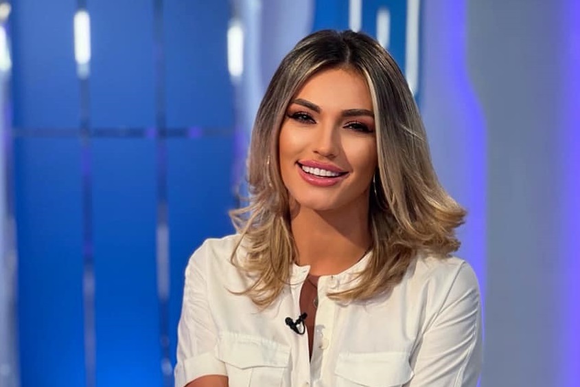 Cum au fost surprinși împreună Diana Enache și Ionuț Vîntu după ce s-a zvonit că s-au despărțit. Gestul lui explică totul