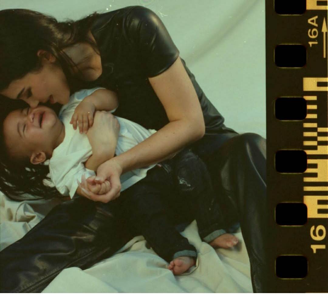 Primele imagini cu băiețelul lui Kylie Jenner și al lui Travis Scott. Ce nume i-au ales: „Nu-l mai cheamă Wolf”
