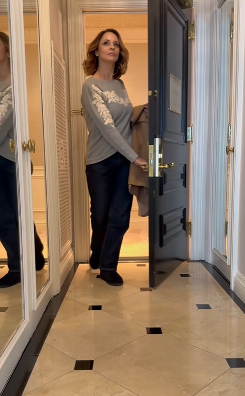 Cum arată camera de hotel în care a stat Andreea Marin în New York. Prețul pentru o noapte de cazare în locația de cinci stele nu e mic