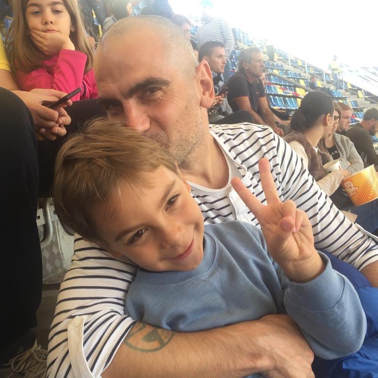 VIDEO | Tații și nașterea. 4 bărbați povestesc ce-au simțit când li s-au născut copiii: „Era tot roșu la față și m-am speriat”
