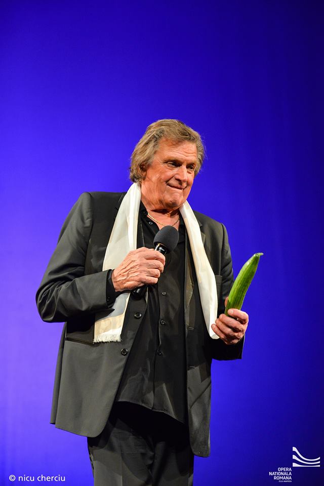 Doamnelor, castraveţi de la Florin Piersic! Maestrul a făcut show la aniversarea de 80 de ani! GALERIE FOTO