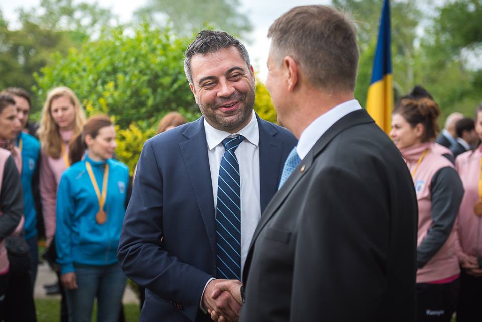 Avem cupe, n-avem săli. CSM București a cucerit două trofee continentale, dar Primăria Capitalei nu e în stare să facă o arenă