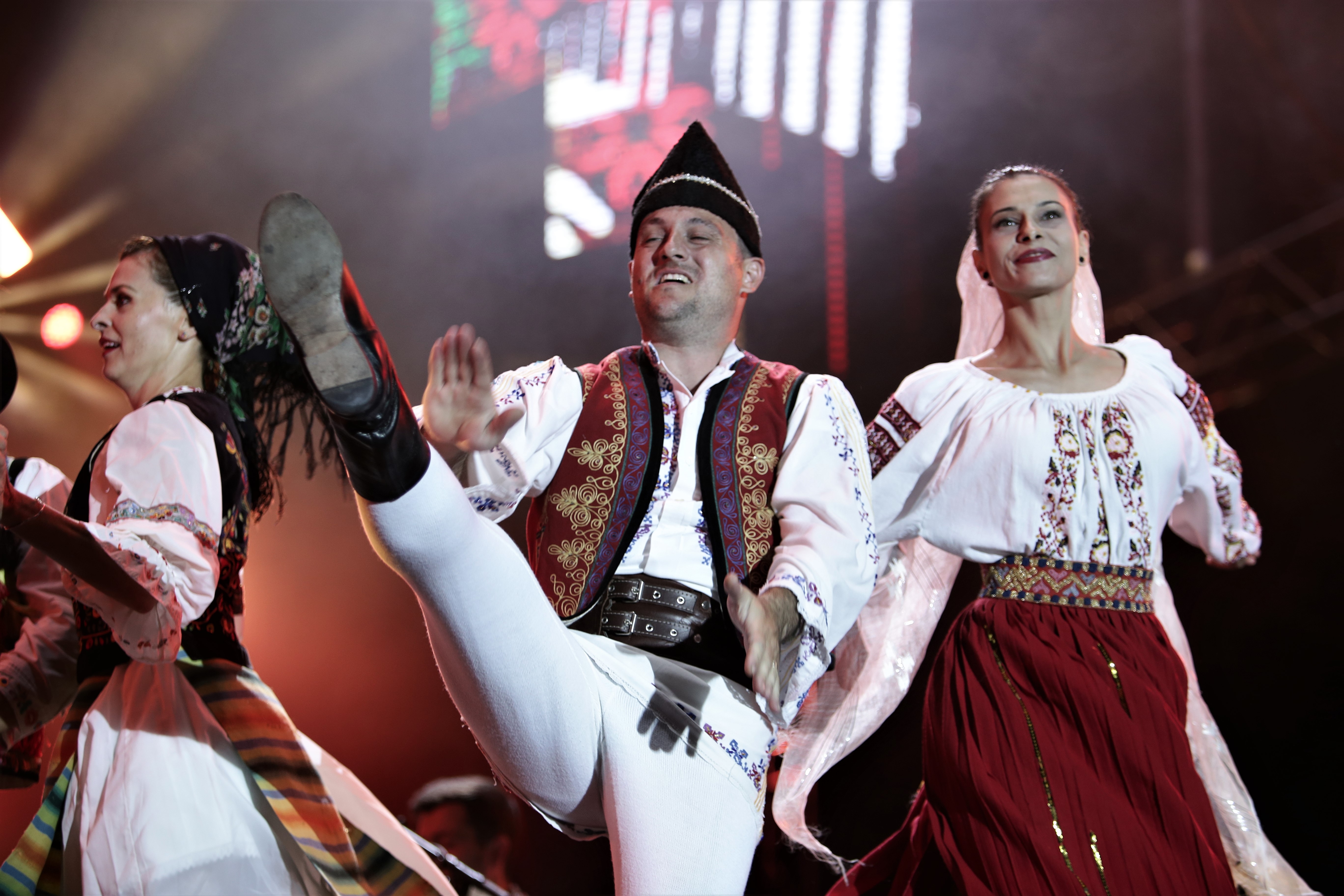 Cum a fost la concertul lui Gheorghe Zamfir de la Zilele Bucureștiului 2018. Paula Seling a urcat pe scenă alături de artist