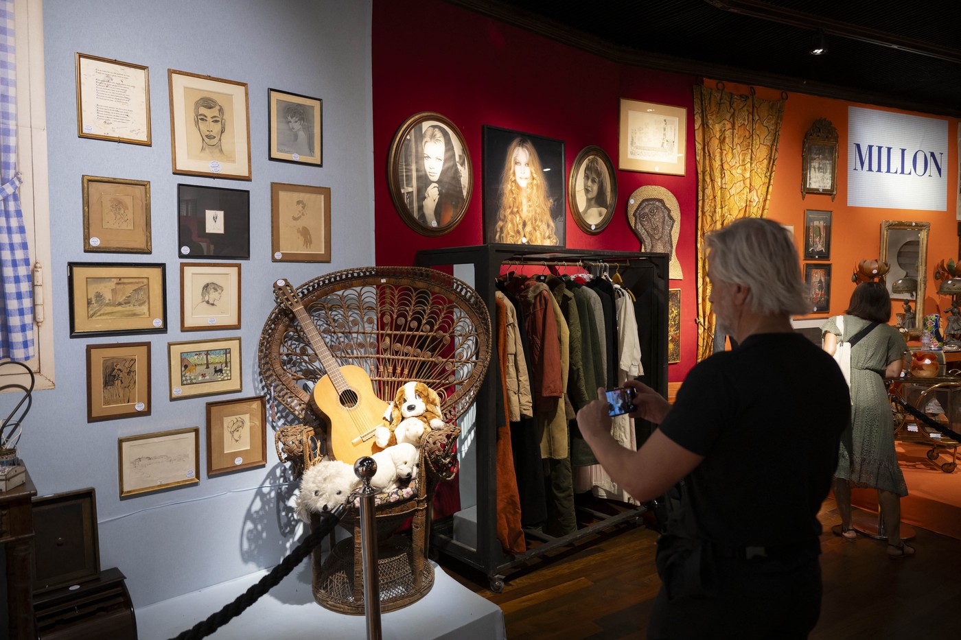 Expoziție obiecte personale Brigitte Bardot