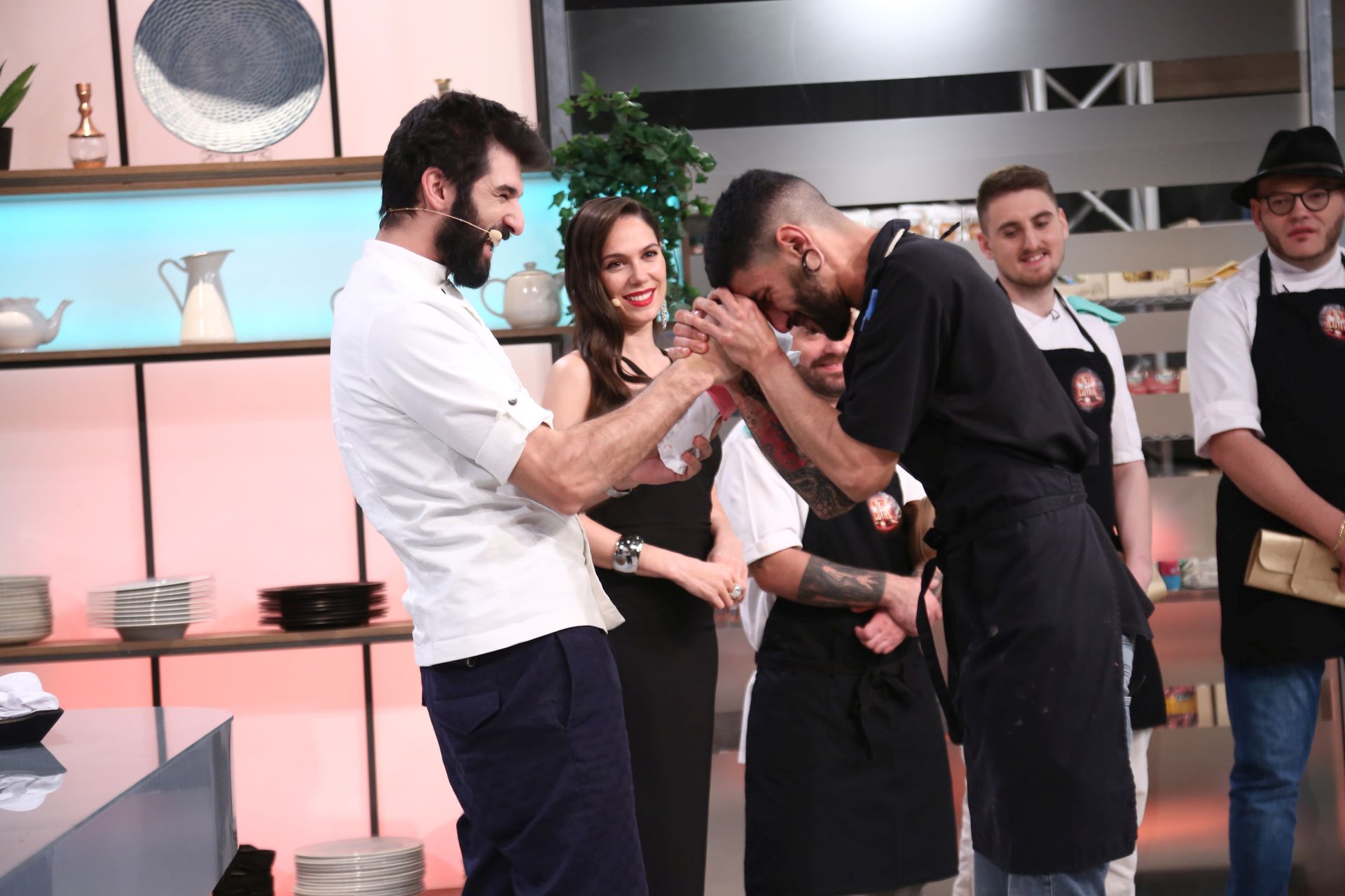 Echipele de la „Chefi la cuțite”, sezonul 13. Ei sunt concurenții aleși de cei patru jurați, care sunt pregătiți de primele dueluri