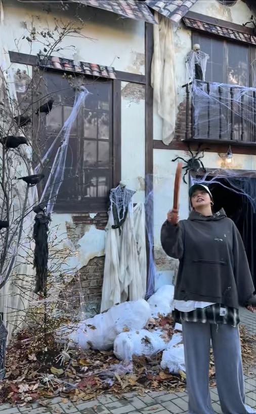 Cum și-a decorat Antonia casa de Halloween. Doar în filmele horror mai vezi așa ceva