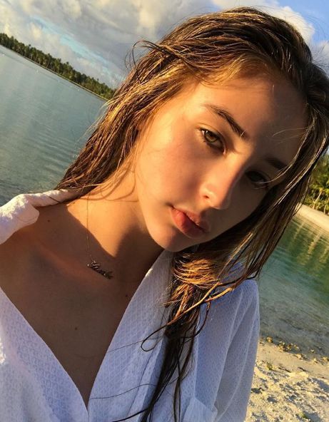 Cât de sexy sunt fetele lui Sylvester Stallone. Una mai provocatoare ca alta | FOTO
