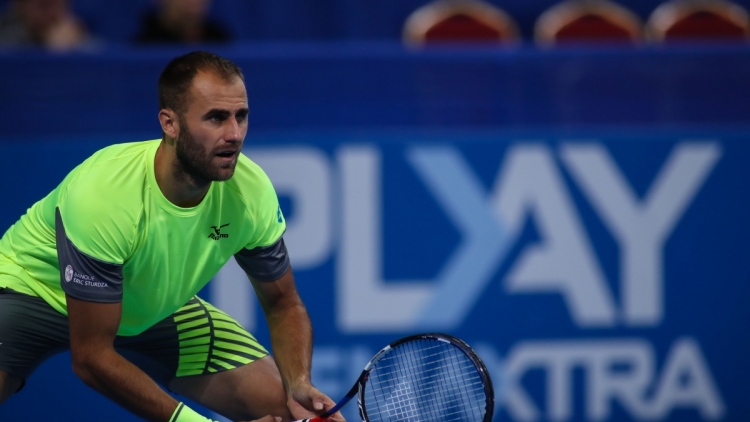 Marius Copil - Jozef Kovalik 6-4, 6-2, în semifinalele turneului de la Sofia. Românul, în prima finală ATP din carieră, la simplu. Pentru titlu, cu Mirza Basic