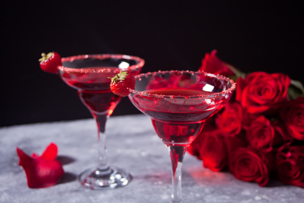 Cocktailuri de Valentine’s Day - rețete de băuturi de pregătit pentru Ziua Îndrăgostiților