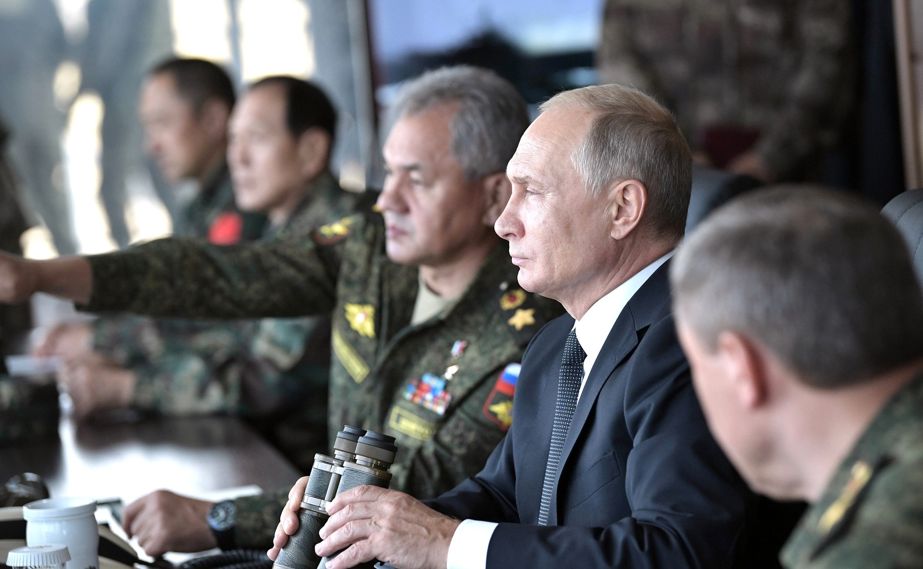 Cum se văd din spațiu cele mai mari exerciții militare din Rusia din ultimele patru decenii. Putin: "Rusia este o țară iubitoare de pace" / FOTO&VIDEO