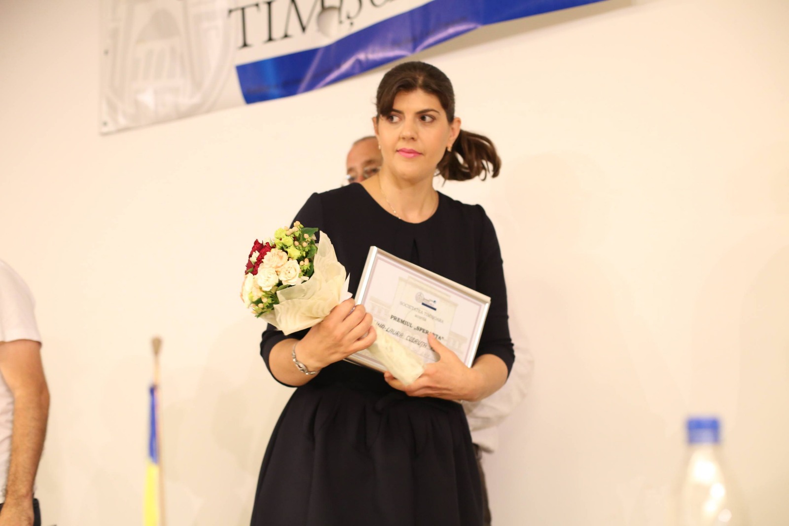 Laura Codruța Kovesi a primit Premiul Speranța pentru DNA, de la Societatea Timișoara: "Sper, împreună cu colegii mei, ca procurorii să rămână independenți"/FOTO