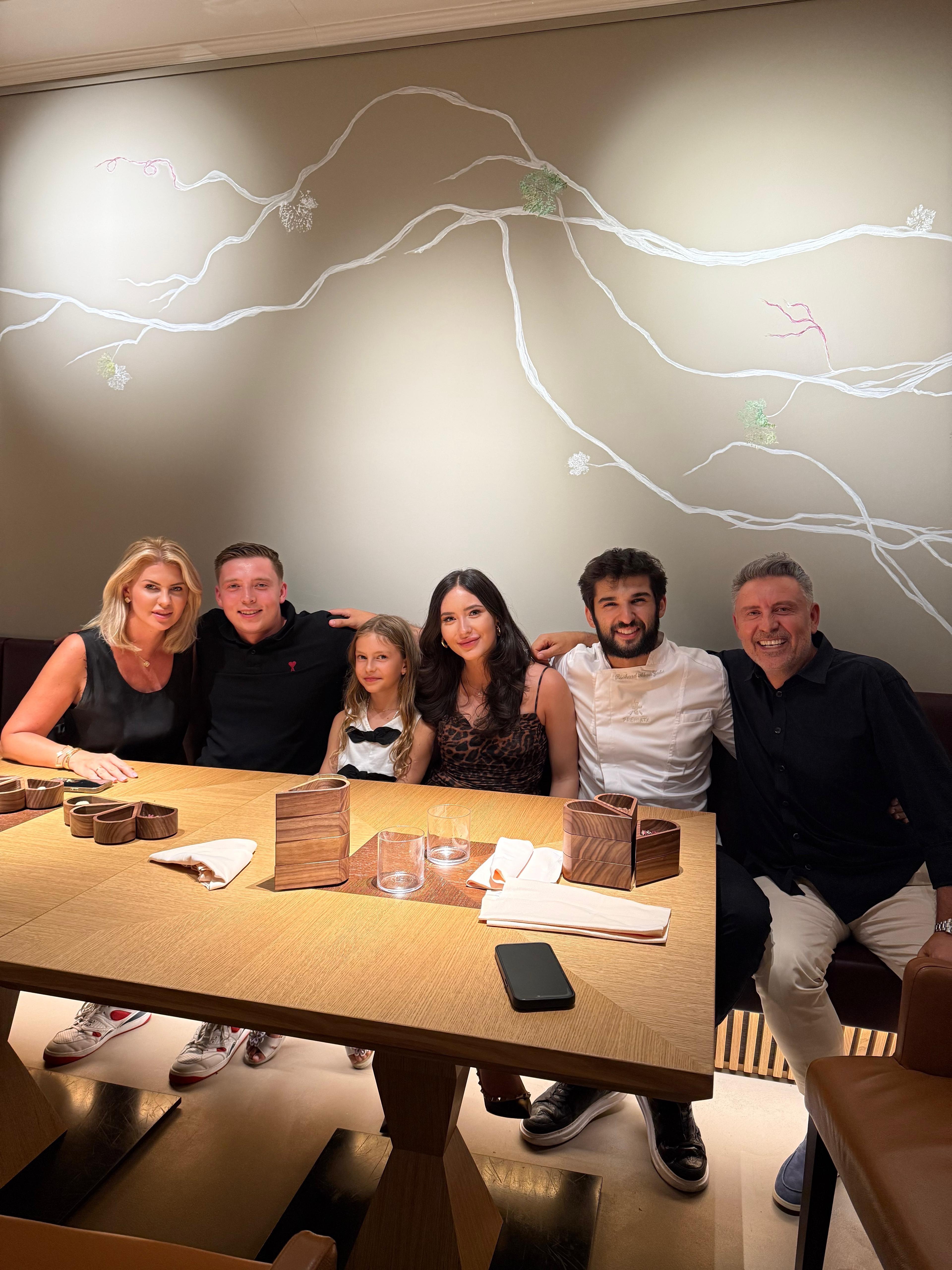 Cu cine s-a întâlnit chef Alexandru Sautner în vacanța petrecută cu familia în Italia. „Alături de el am fost la pescuit”