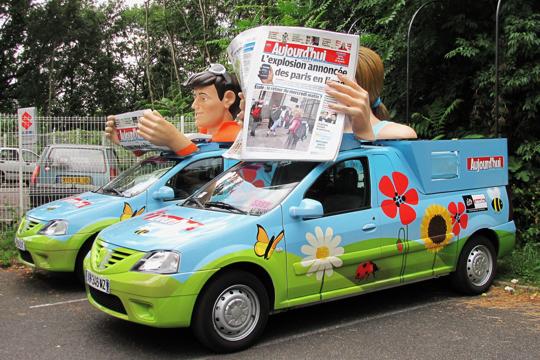 Caravana din Turul Franței! De mașini publicitare! / GALERIE FOTO