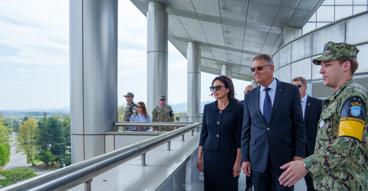 Iohannis a decolat din Sibiu către Coreea de Sud cu un avion de lux. Miniștrii din delegație au călătorit separat