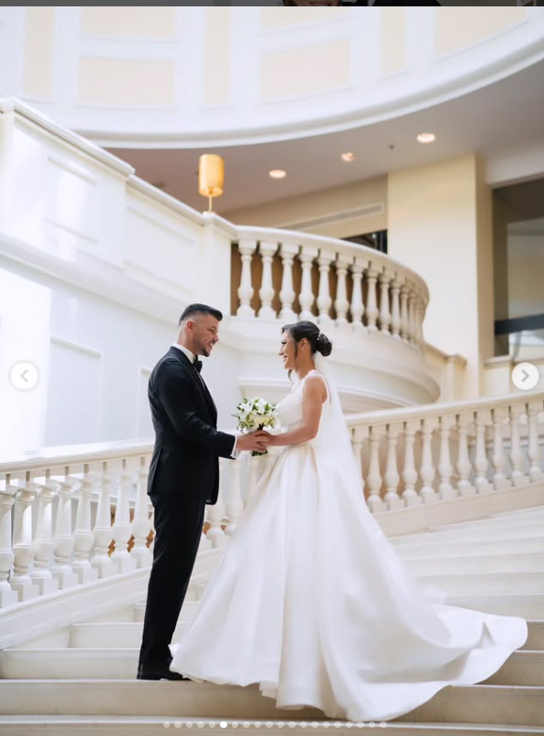 Valentin Luca și Roxana s-au căsătorit religios. Imagini de la nunta fostului finalist „Românii au talent”. „A fost cea mai frumoasă zi din viața noastră”