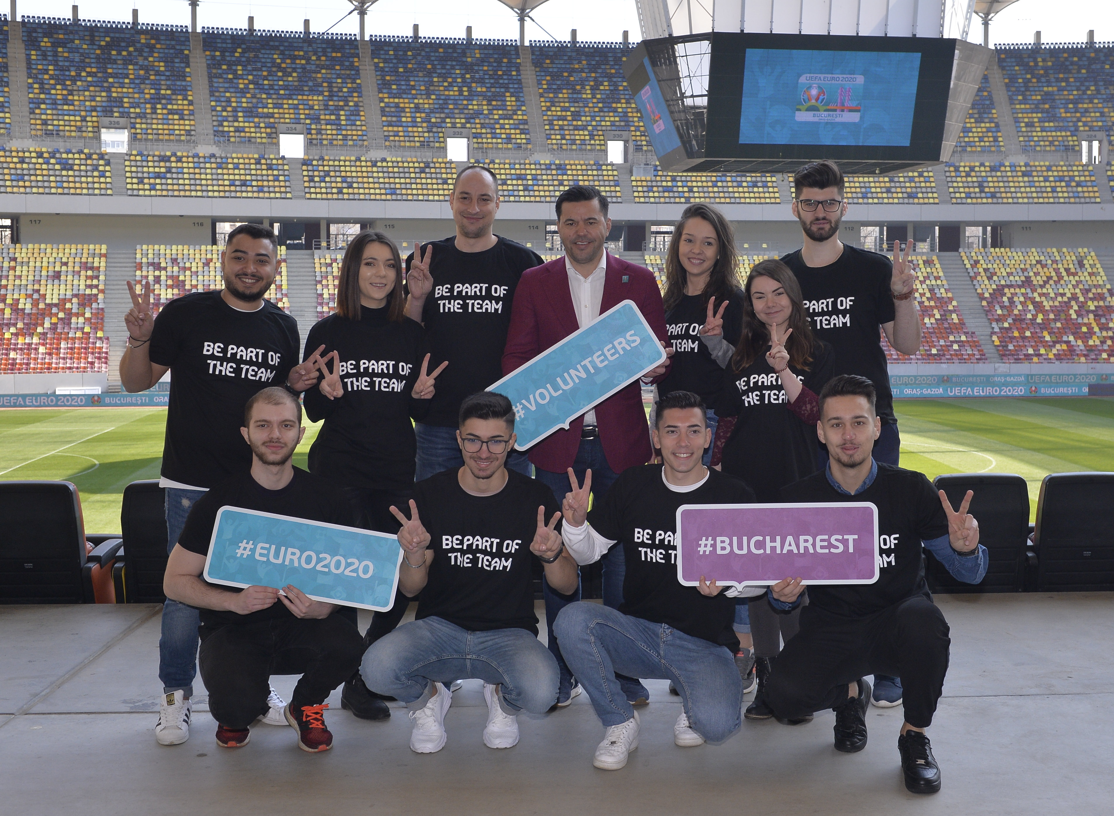 Trofeul CE 2020, la București. Cupa ”Henri Delaunay” a fost la Arena Națională. Sâmbătă, la Mega Mall | GALERIE FOTO&VIDEO