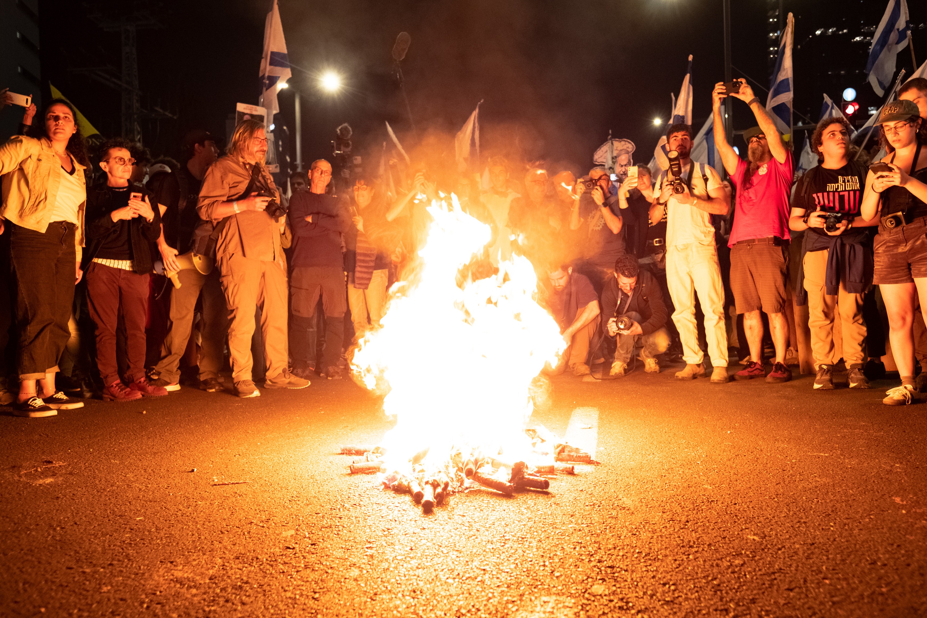 Zeci de mii de israelieni au cerut un acord privind eliberarea ostaticilor, într-un protest față de Netanyahu, la șase luni de război