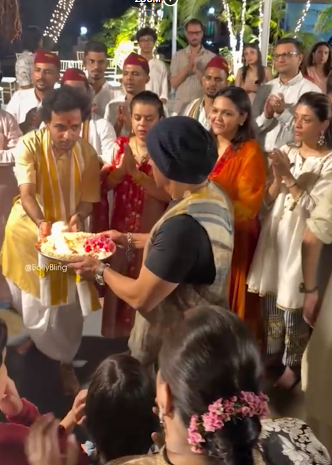 Iulia Vântur și Salma Khan, împreună la un ritual sacru în India