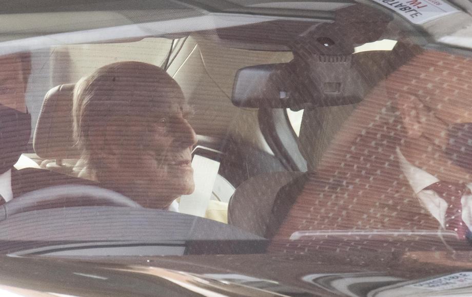 Prinţul Philip al Marii Britanii a fost externat, după o lună de spitalizare