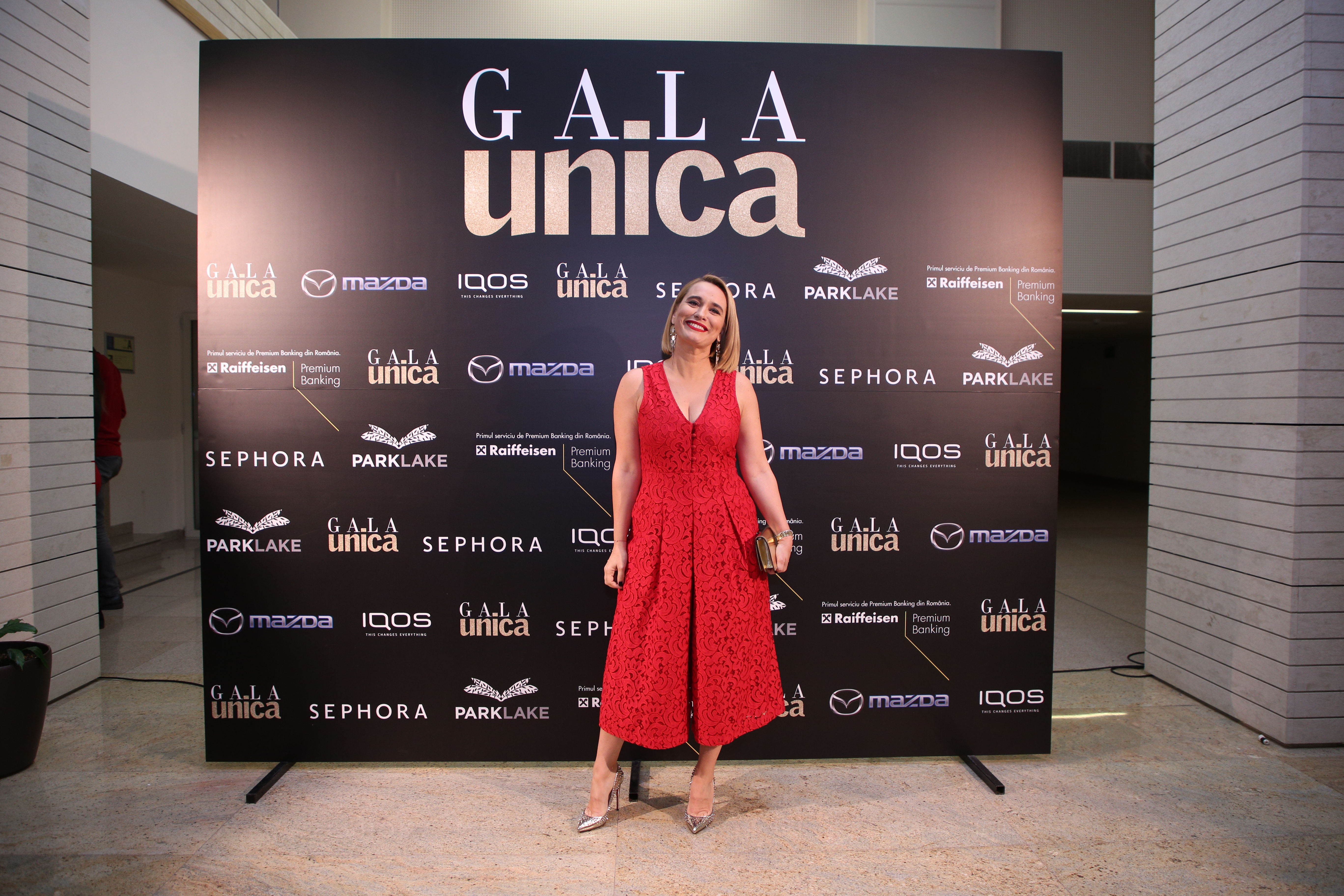 FOTO EXCLUSIV/ Gala Unica 2017. Vedetele au reinterpretat dress-code-ul. Au optat pentru o ținută „all red”