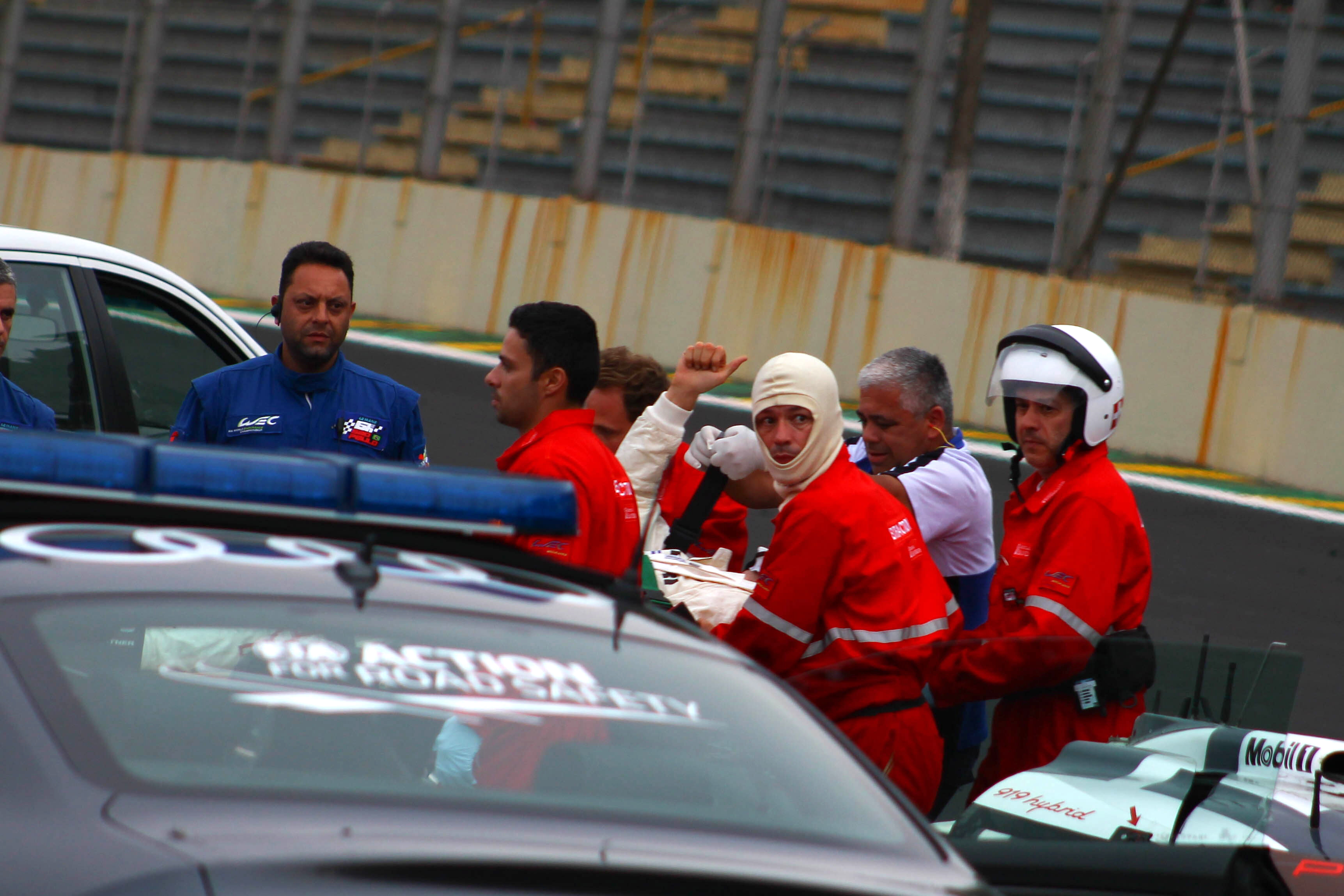 F1: Mark Webber, de la Porsche, a scăpat nevătămat dintr-un accident TERIBIL: noroc ”porschesc”!