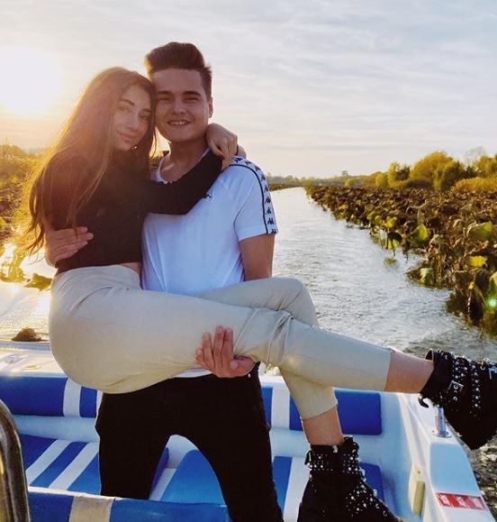 Selly i-a propus iubitei lui să-și facă cont pe Onlyfans: „Mă gândeam să facem mai mulți bani”. Cum a reacționat Smaranda la gluma lui