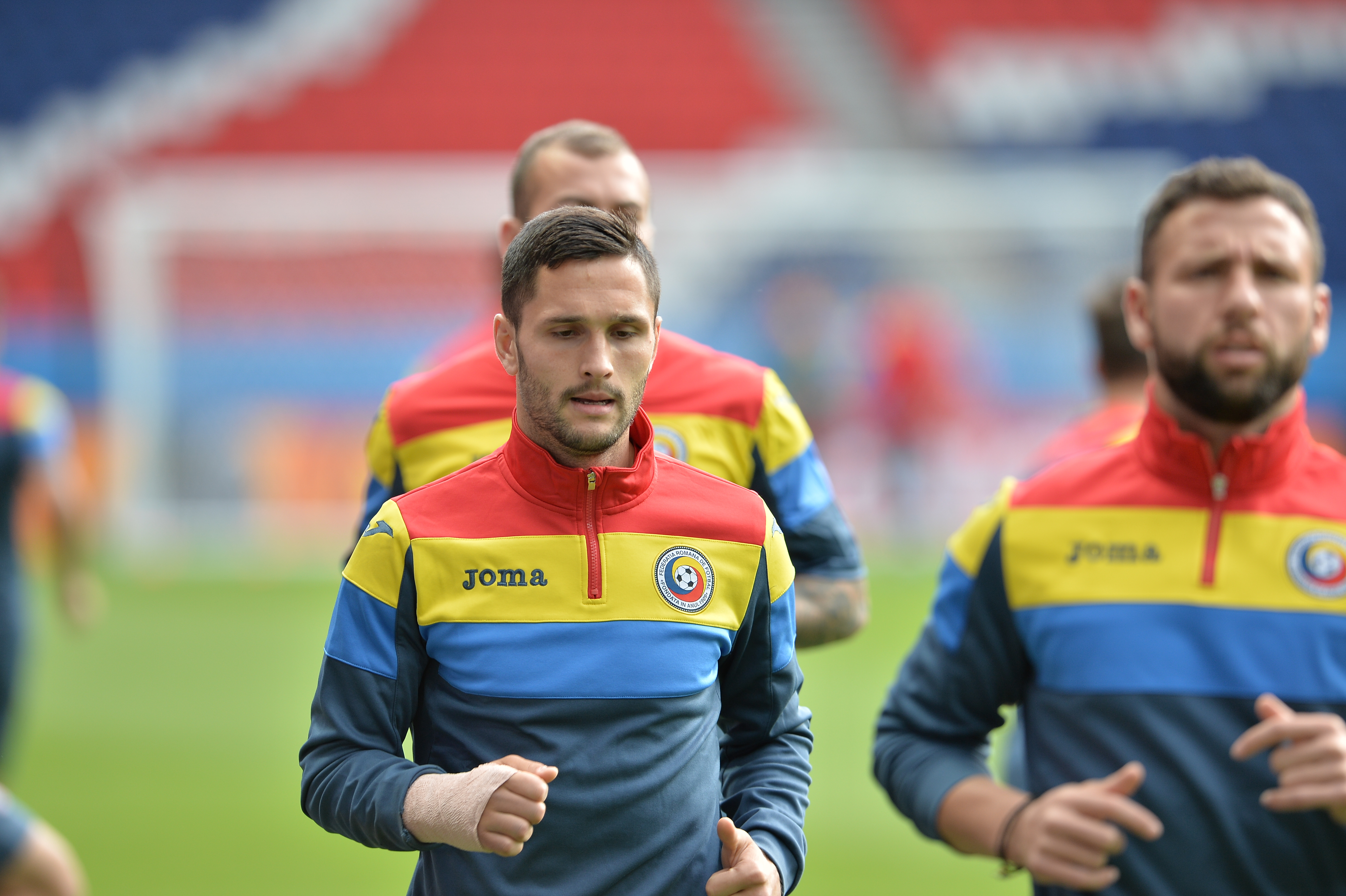 România - Elveția 1-1. Leșin după pauză! Stancu a deschis scorul din penalty, Mehmedi e egalat. Ne-am calificat la decisivul cu Albania!/ BLOG&FOTO&VIDEO