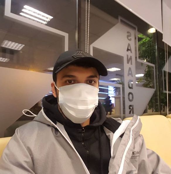 Oana Roman a ajuns pe patul de spital. Marius Elisei este alături de ea | FOTO