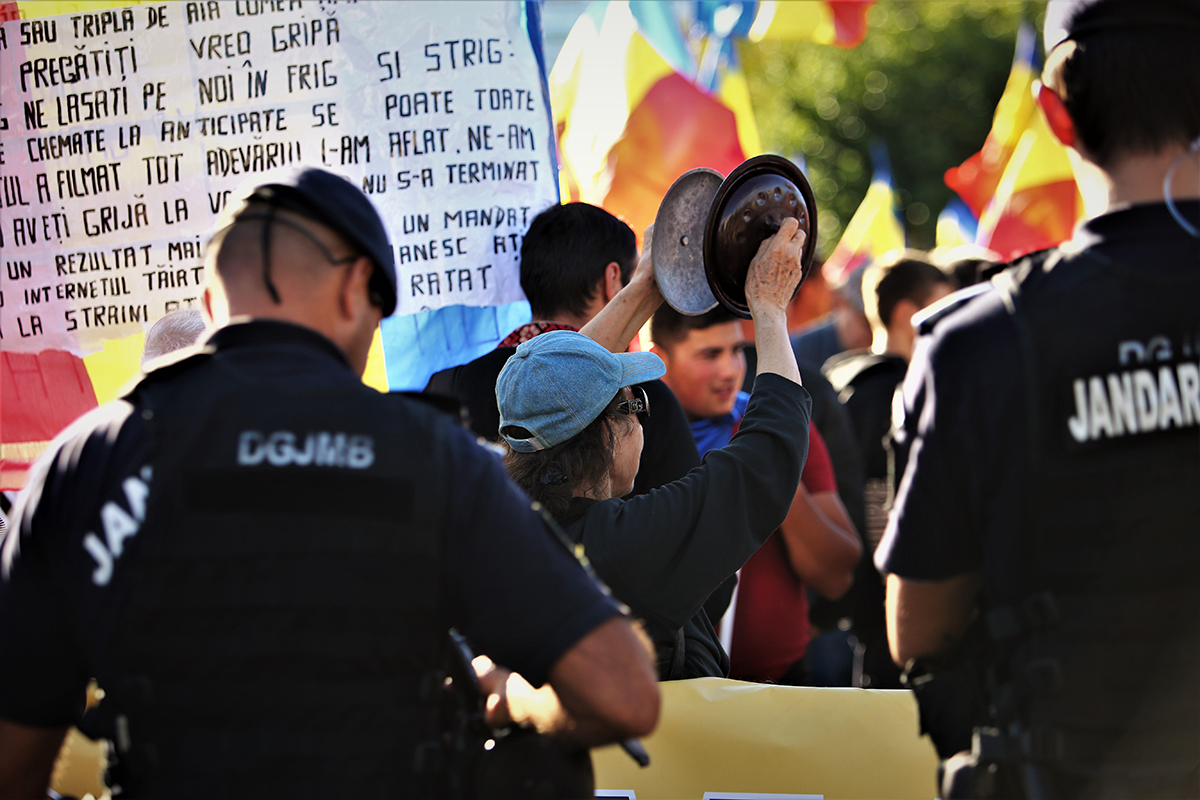 George Simion și Diana Șoșoacă s-au certat pe protestul din Piața Victoriei. Senatoarea a virat de la „Bine ați venit, fraților!”, la „Trădătorule, ți-ai bătut joc de AUR!”