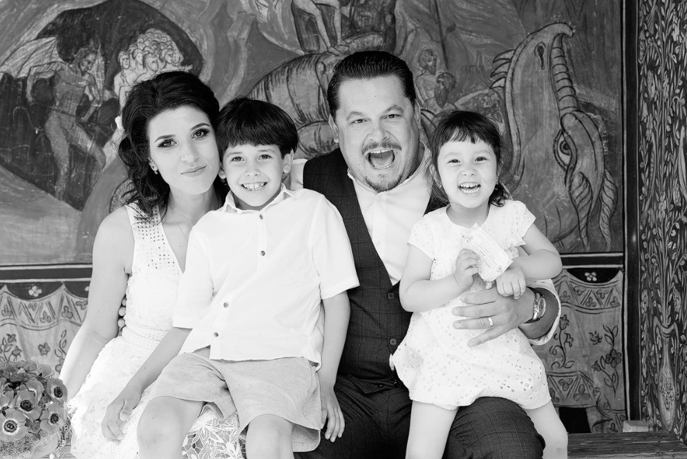 Copiii lui Mihai Bobonete învață la o școală privată. De ce îi expune rar pe Maria și Octavian: „E o decizie pe care am luat-o împreună cu soția”