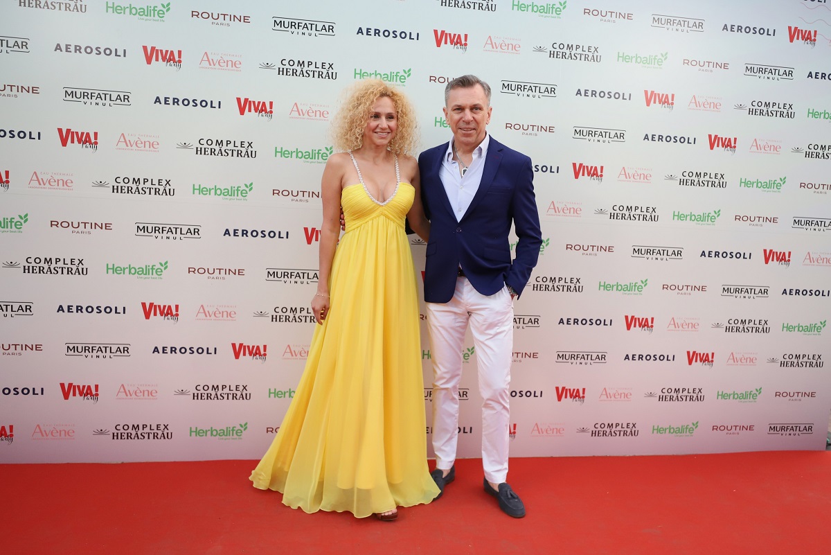 Anca Țurcașiu și Cristian Georgescu, fostul soț, prezenți la aceeași petrecere. Medicul a apărut cu iubita blondă, iar vedeta - cu „sufletul ei pereche”