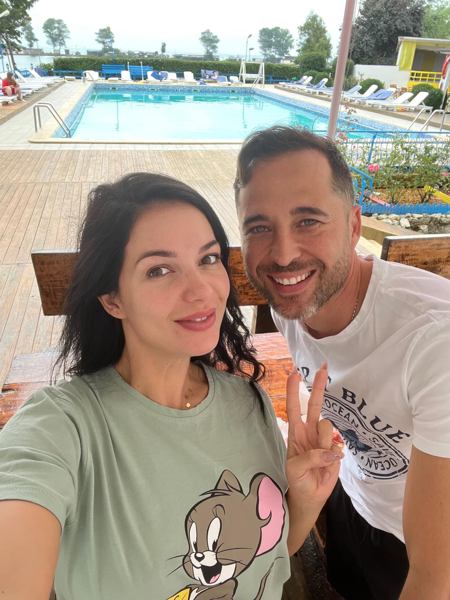 Deea și Dinu Maxer s-au despărțit. Primele declarații: „Am decis să ne încheiem căsătoria după 18 ani de relație”