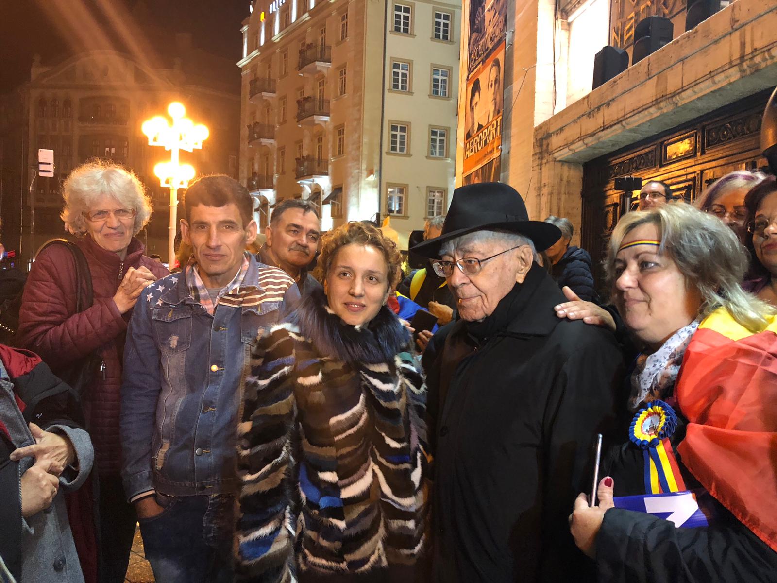 Mihai Șora, la protestul de la Timișoara: “Să nu ne pierdem încrederea în viitorul acestei țări. Până la urmă vom învinge”/ FOTO&VIDEO