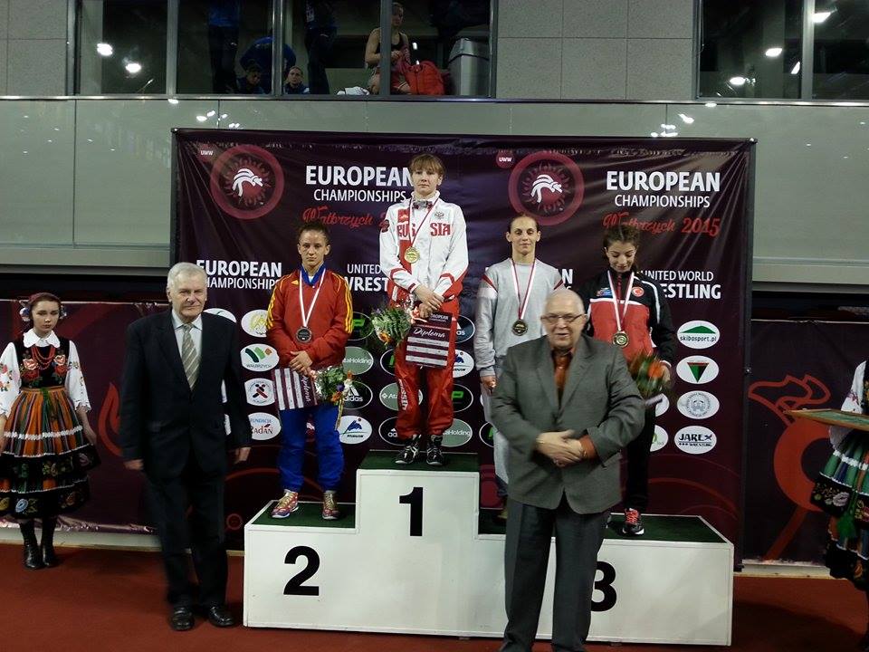 Așa arată o vicecampioană europeană de tineret! E luptătoare și e româncă!