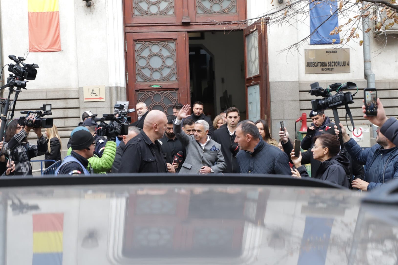 Călin Georgescu acuză înaltă trădare după mobilizarea rezerviștilor: „Nu mor caii când vor câinii. Ați pierdut lupta cu istoria”