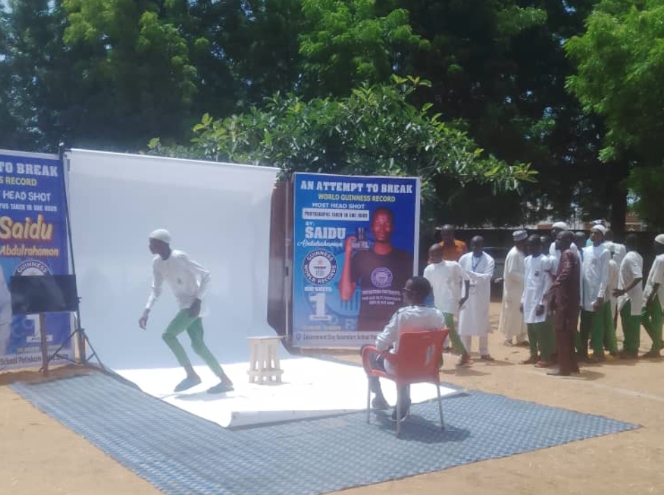 Yobe photographer captures 897 pictures in 60 minutes to break Guinness World Record [NAN]