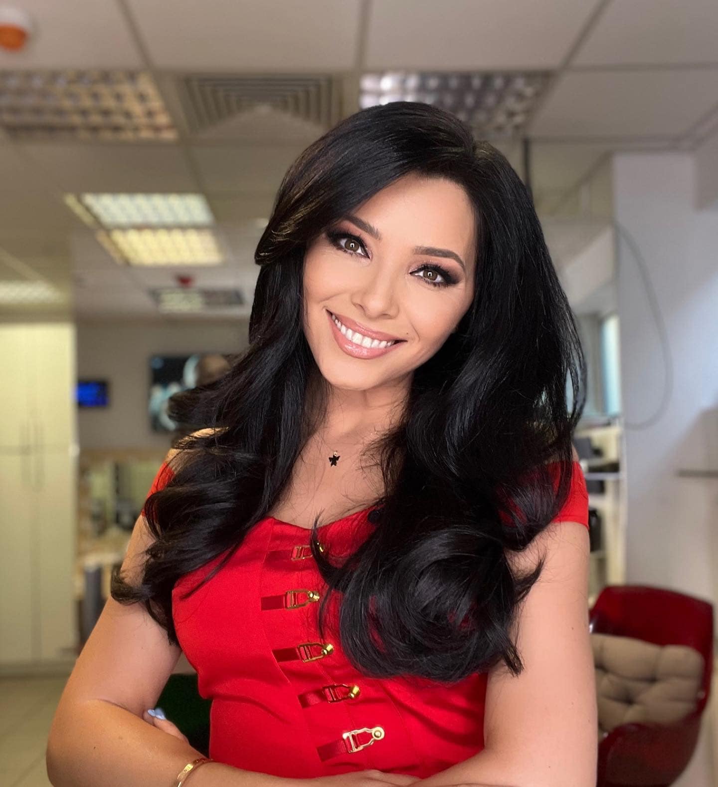 Ce face Corina Caragea cu salariul de la PRO TV: „Leșină tata când aude cum arunc eu banii pe fereastră”. Pentru ce a făcut credit la bancă
