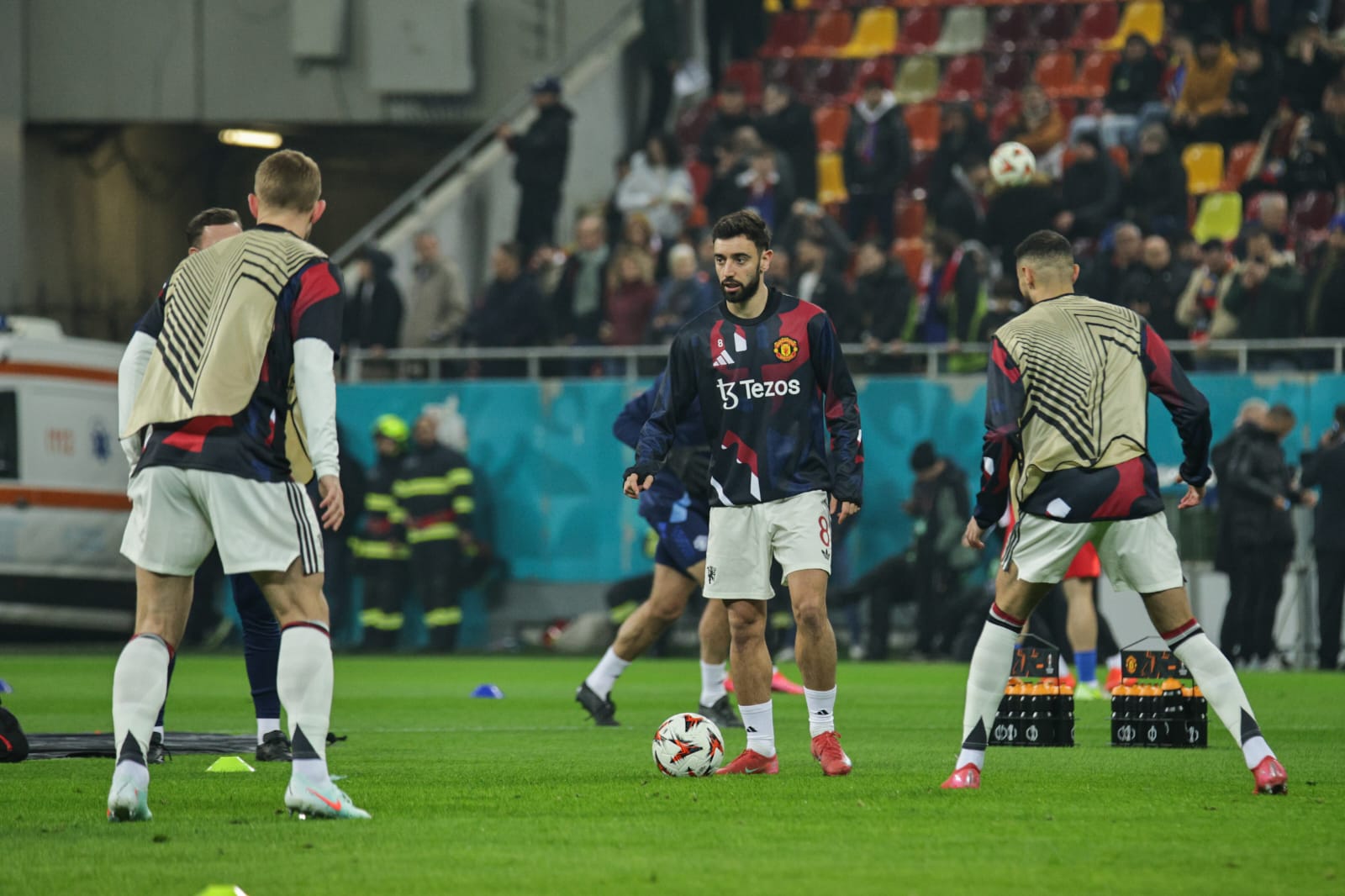 FCSB, eșec sub privirile lui Marcel Ciolacu, fan declarat al roș-albaștrilor, în Europa League. Pe cine poate înfrunta clubul lui Gigi Becali pentru accederea în optimi