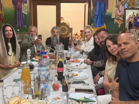 Anamaria Prodan, pelerinaj la mănăstirile din Moldova. Cu cine s-a întâlnit la Mănăstirea Nechit