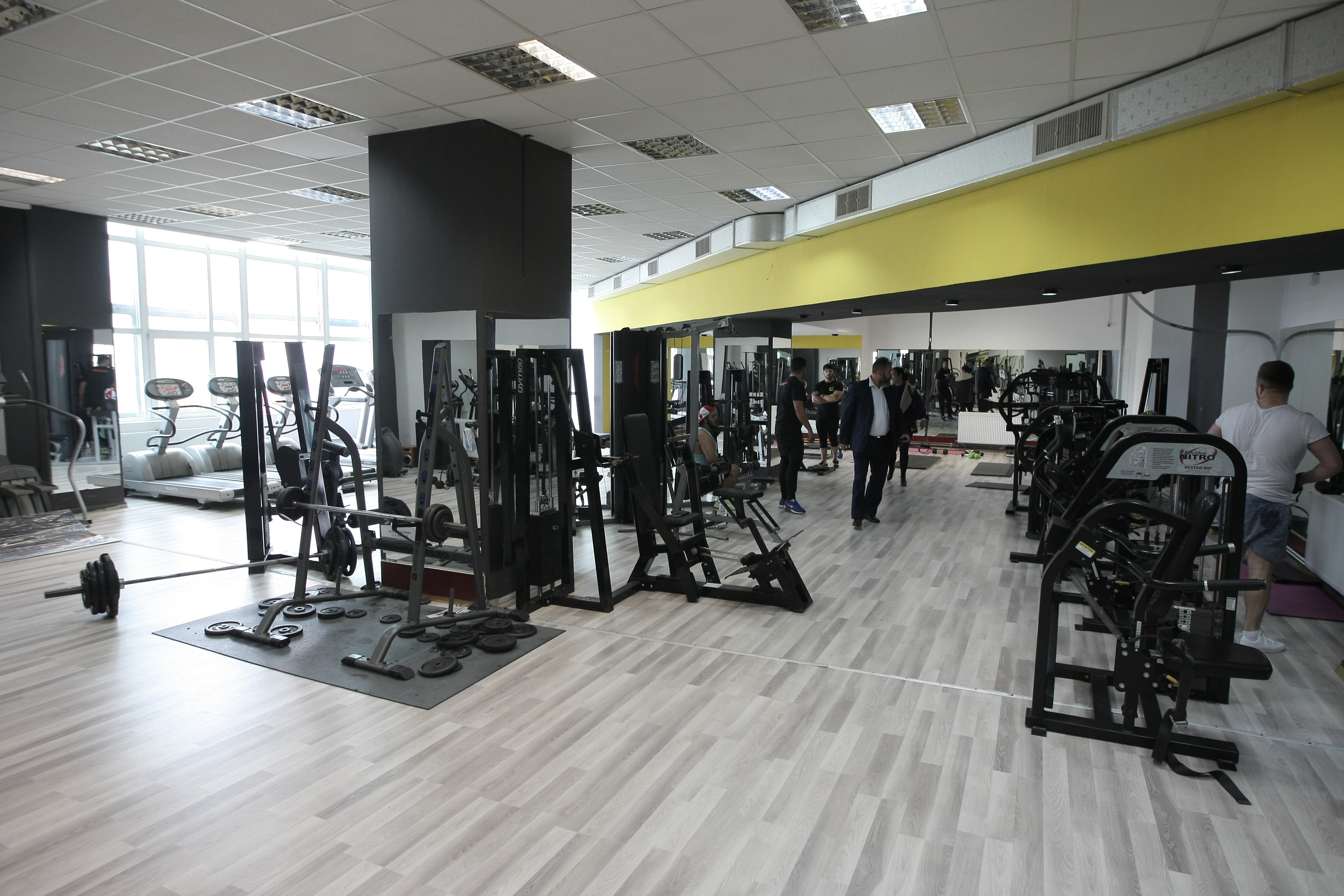 SUPERKOMBAT BUCUREȘTI: Luptătorii au dat proba cântarului în noua Academie Superkombat, lansată în prezența lui Remy Bonjasky | GALERIE FOTO
