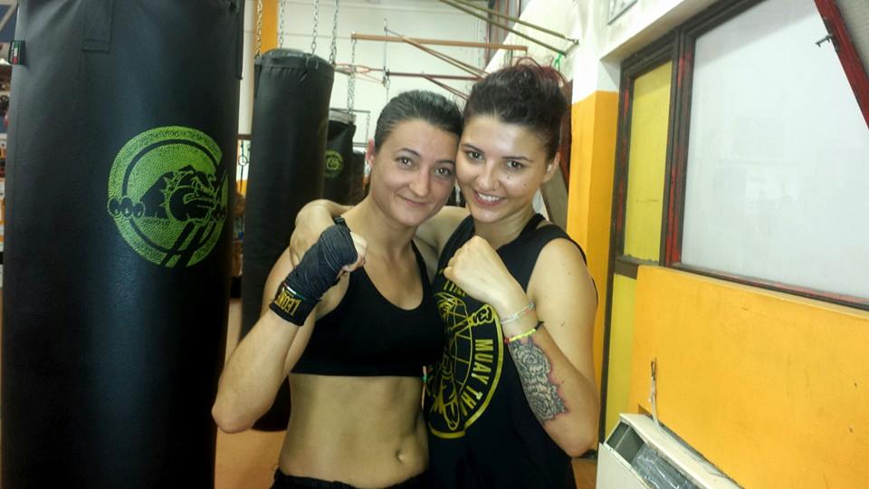 ITALIA - ROMÂNIA! SportNews.ro a descoperit la Bologna un Rocky la feminin! ^S-a apucat de karate, după ce a fost bătută de tatăl său