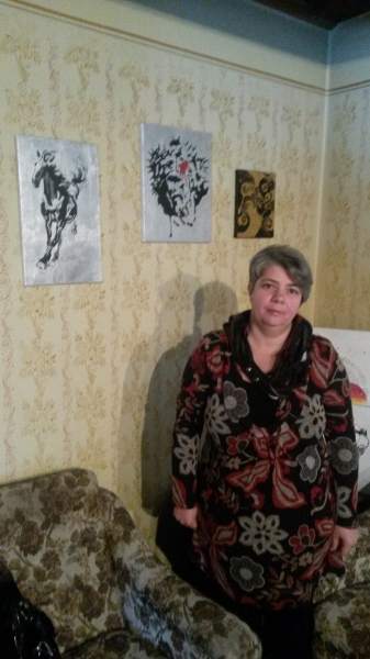 O economistă din Braşov creează tablouri cu foiţe de aur şi argint | GALERIE FOTO