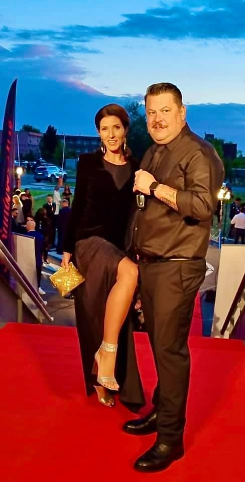 Mihai Bobonete și-a sărbătorit soția. Câți ani a împlinit Cătălina și cu ce se ocupă